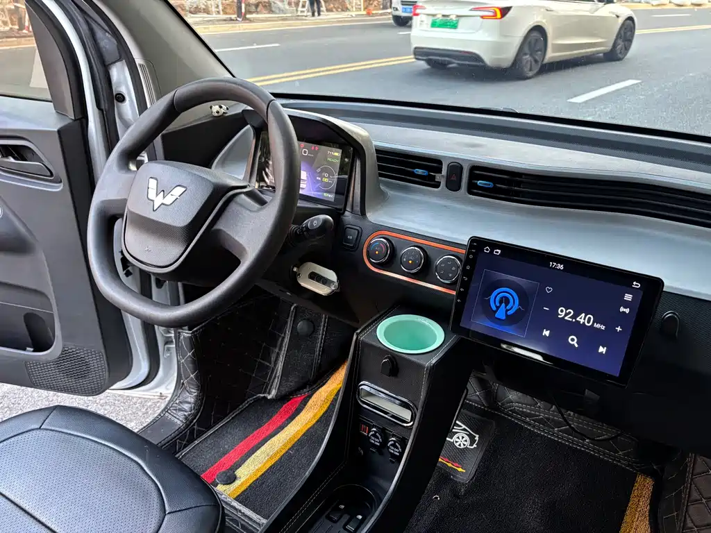 Wuling MINIEV — миниатюра 17