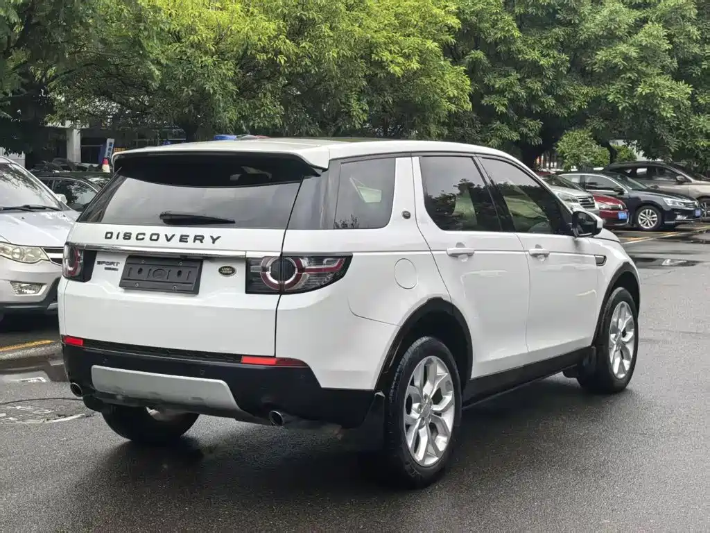 Land Rover Discovery Sport — миниатюра 4