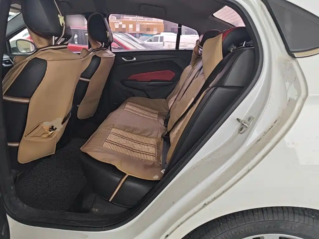 Chery Arrizo 5 — миниатюра 17
