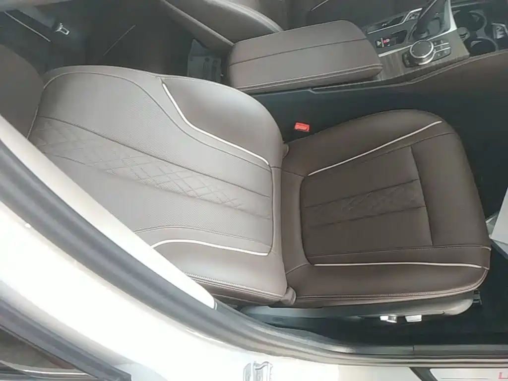 BMW 5 Series — миниатюра 25