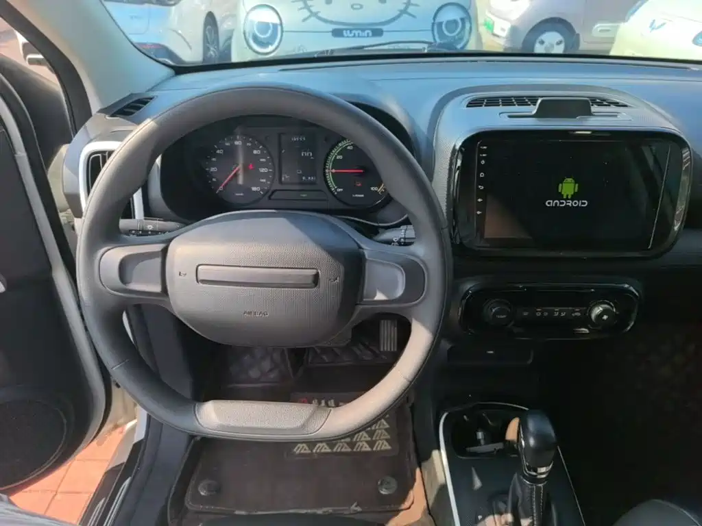 Roewe Clever — миниатюра 11