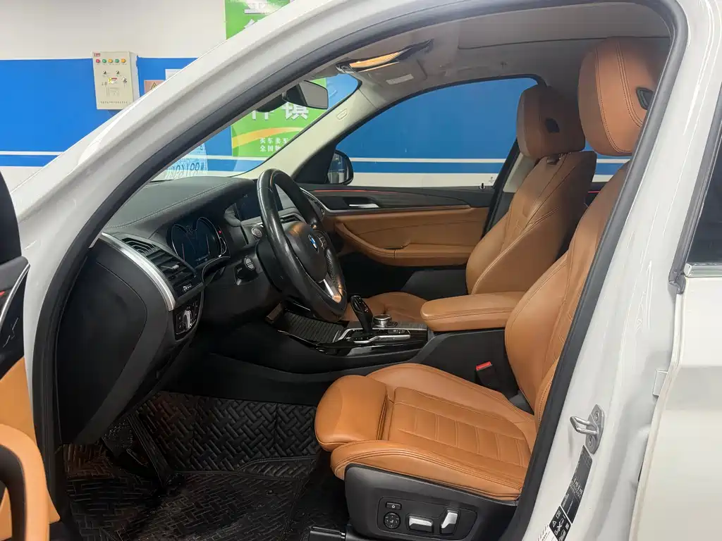 BMW X3 2018 xDrive28i Luxury VI