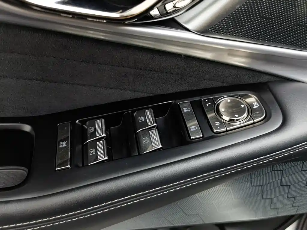 GAC Motor Trumpchi GS8 — миниатюра 9