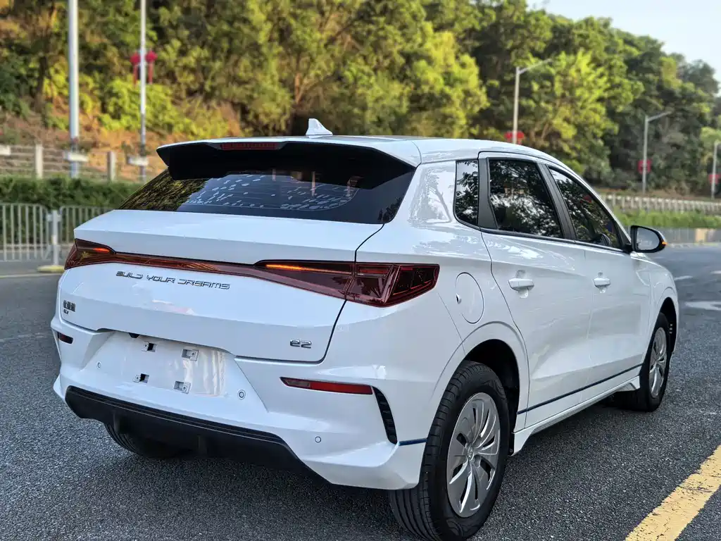 BYD e2 — миниатюра 10