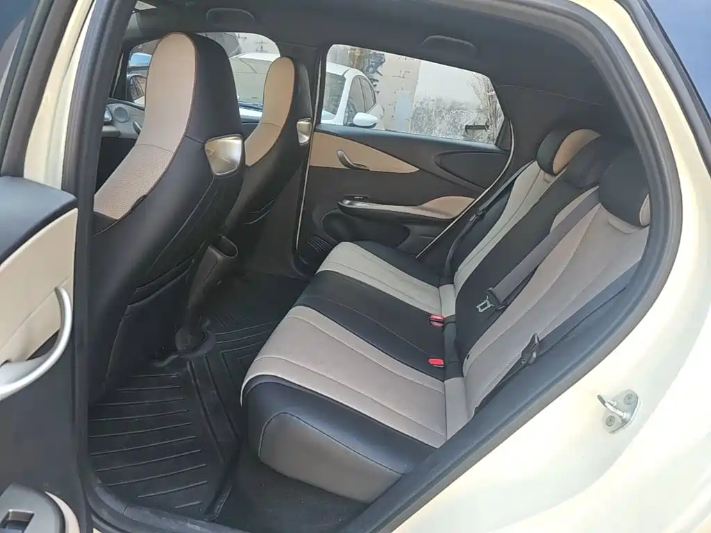 BYD Dolphin — миниатюра 17