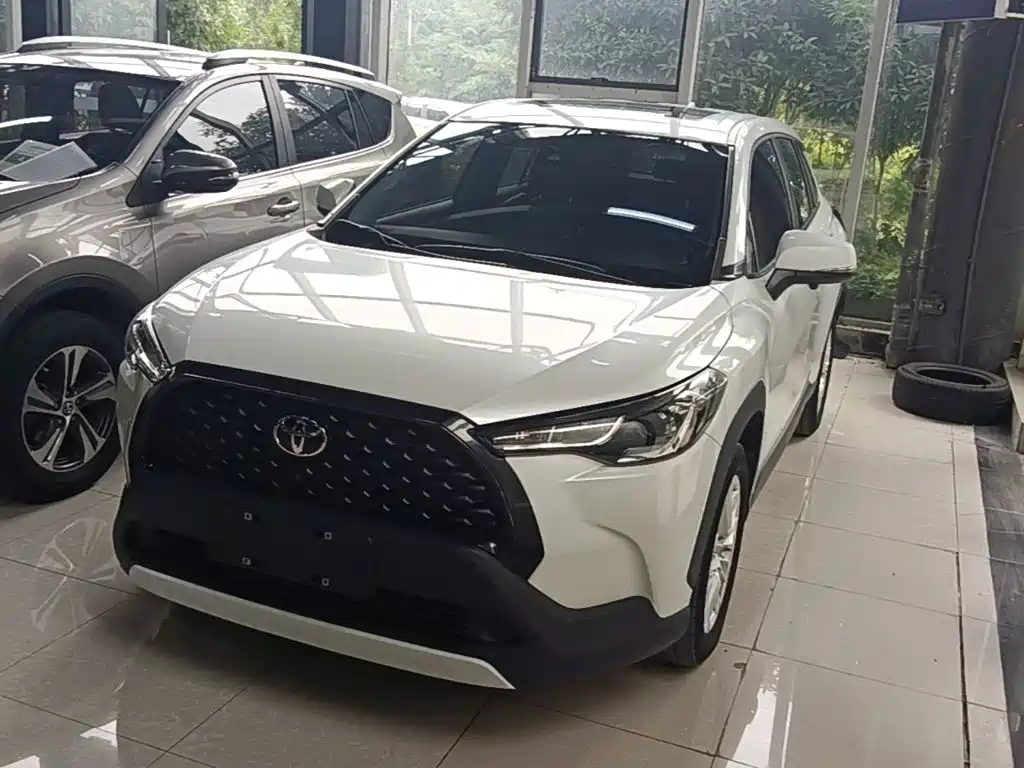 Toyota Corolla Cross — миниатюра 2