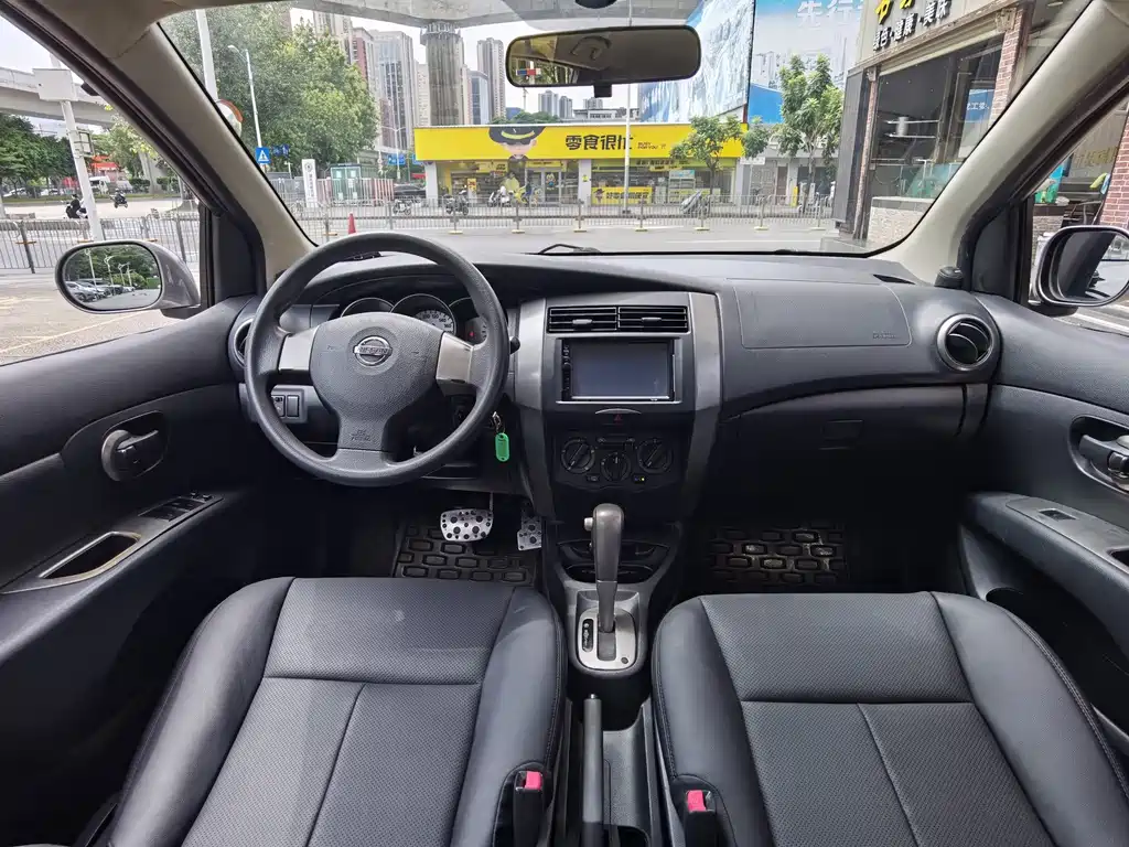 Nissan Livina — миниатюра 10