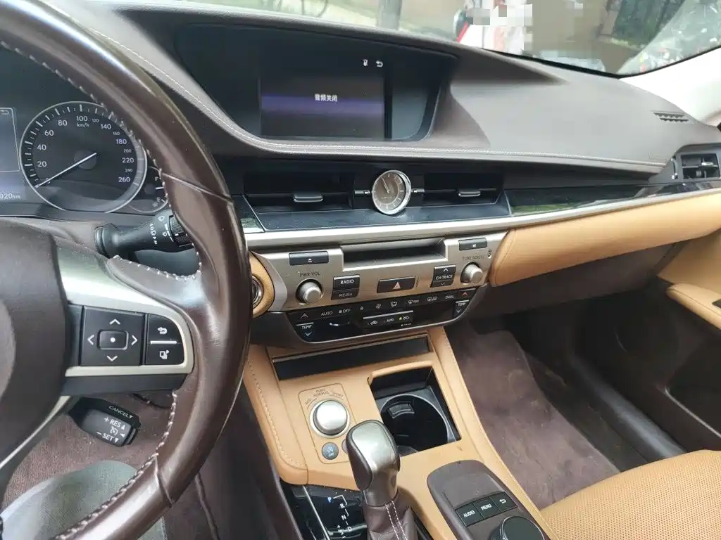 Lexus ES 2015 200 Elite