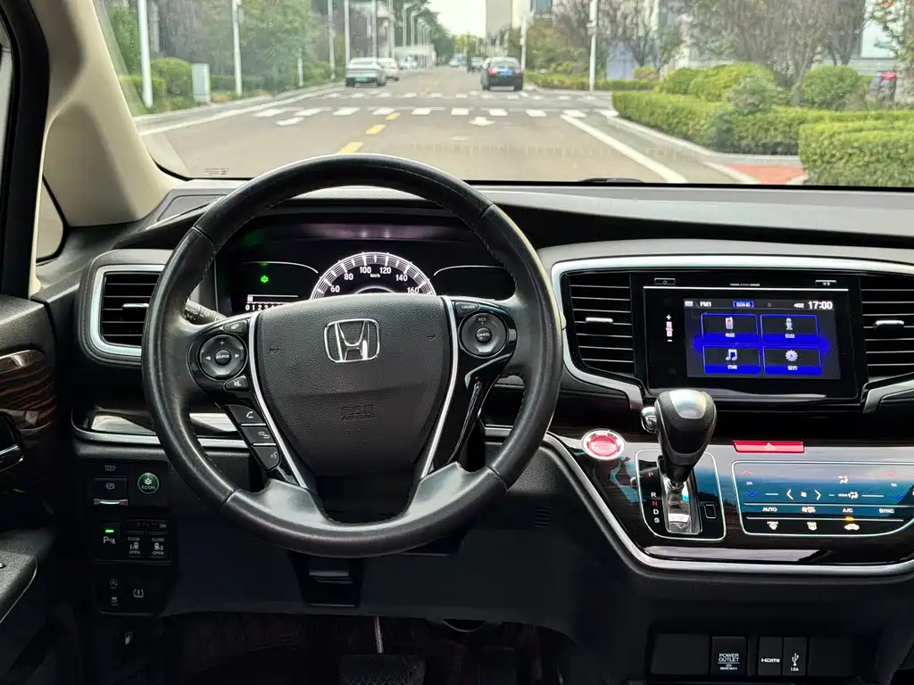Honda Odyssey — миниатюра 12