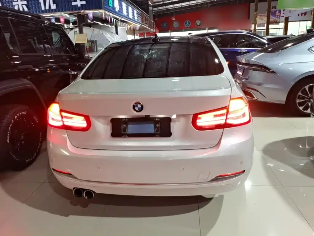 BMW 3 Series — миниатюра 6