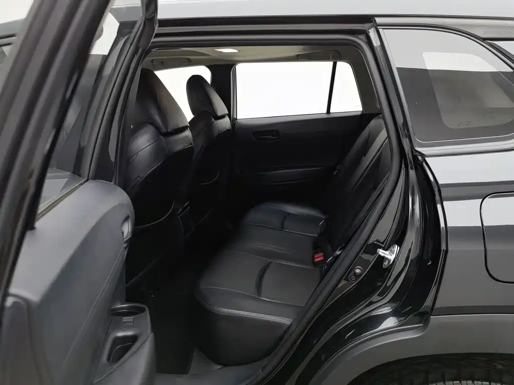 Toyota Frontlander — миниатюра 15