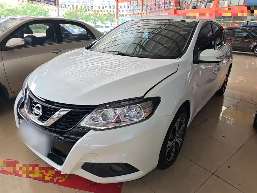 Nissan Tiida — миниатюра 2