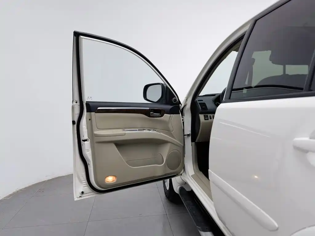 Mitsubishi Pajero Sport — миниатюра 8