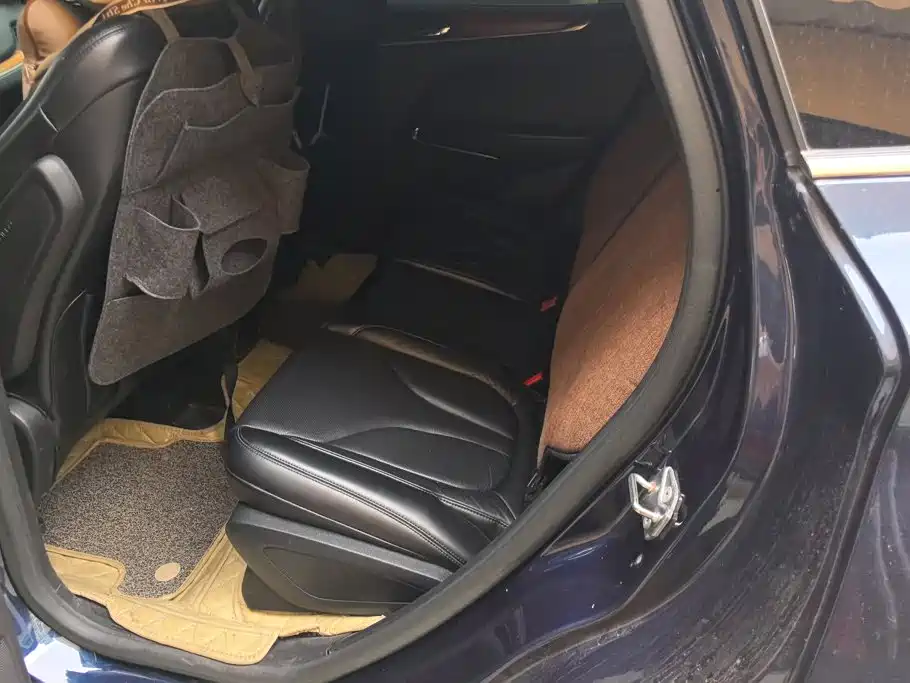 Lincoln MKC — миниатюра 11