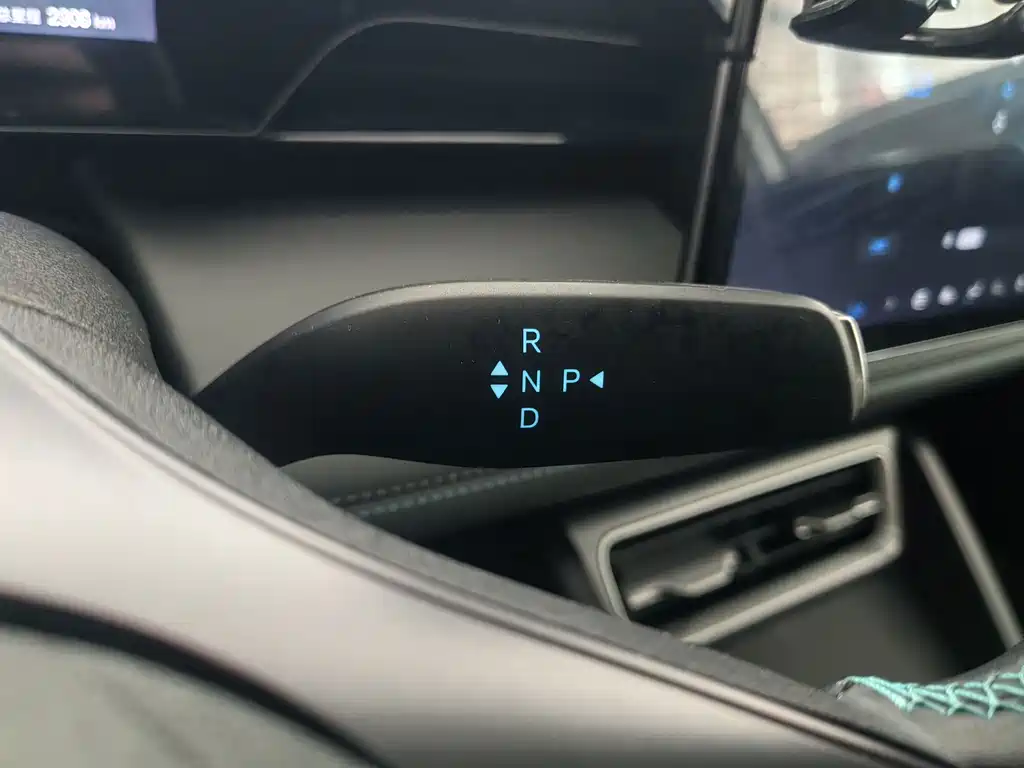 BYD Qin L — миниатюра 10