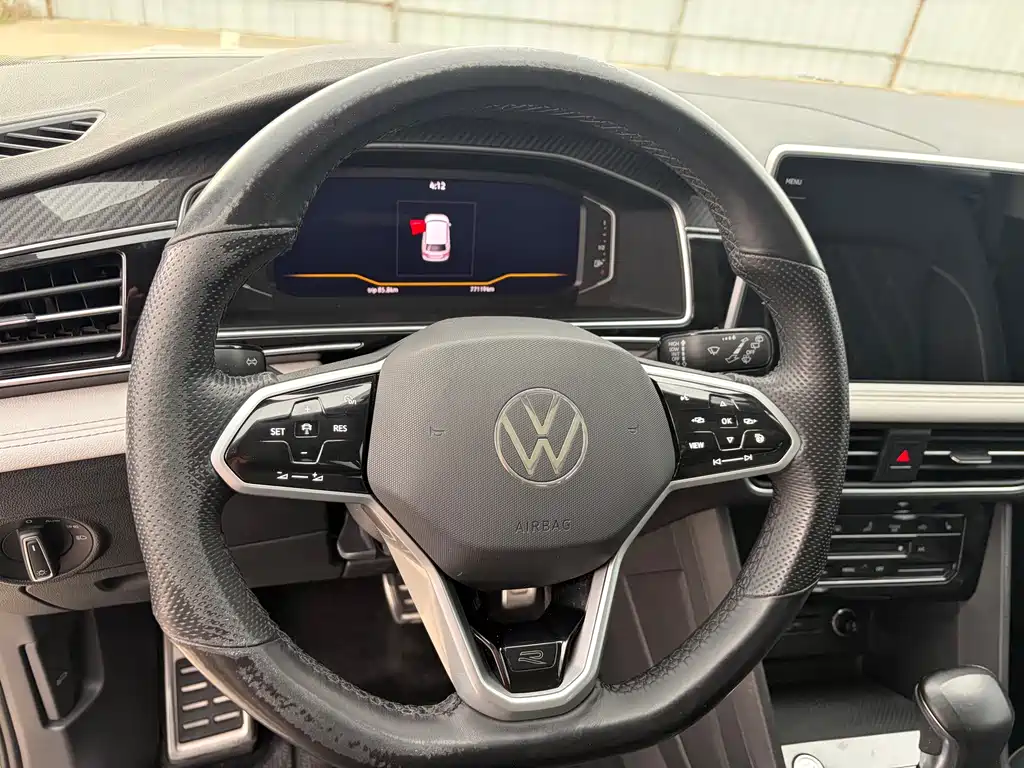 Volkswagen Tiguan L — миниатюра 6