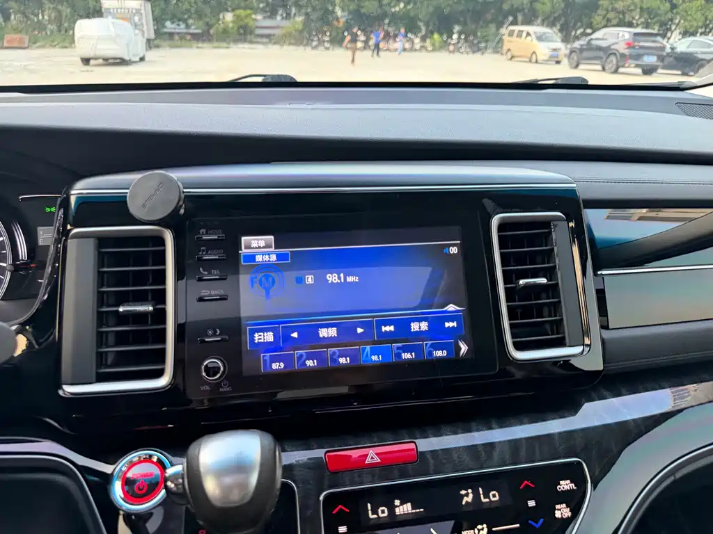 Honda Elysion — миниатюра 24