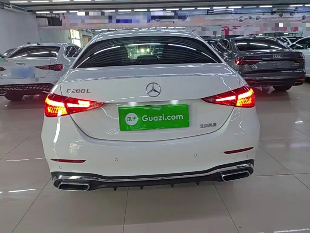 Mercedes-Benz C-Class — миниатюра 6