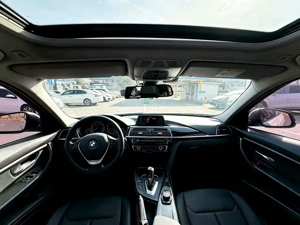 BMW 3 Series — миниатюра 5