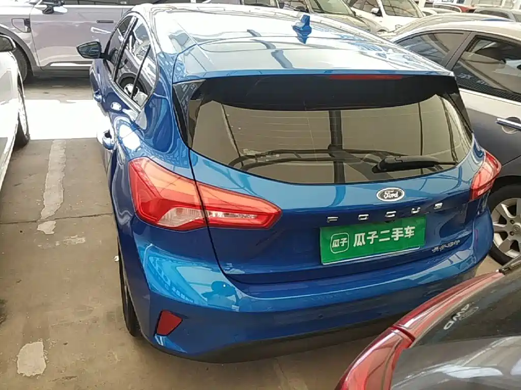 Ford Focus — миниатюра 6