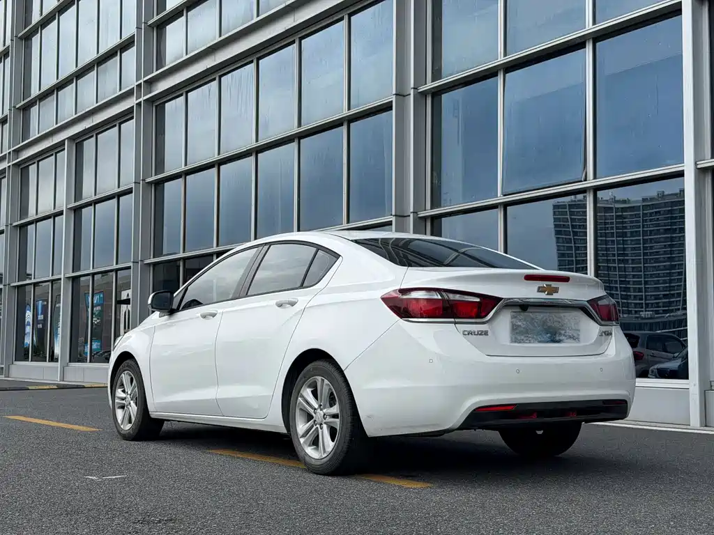 Chevrolet Cruze — миниатюра 4
