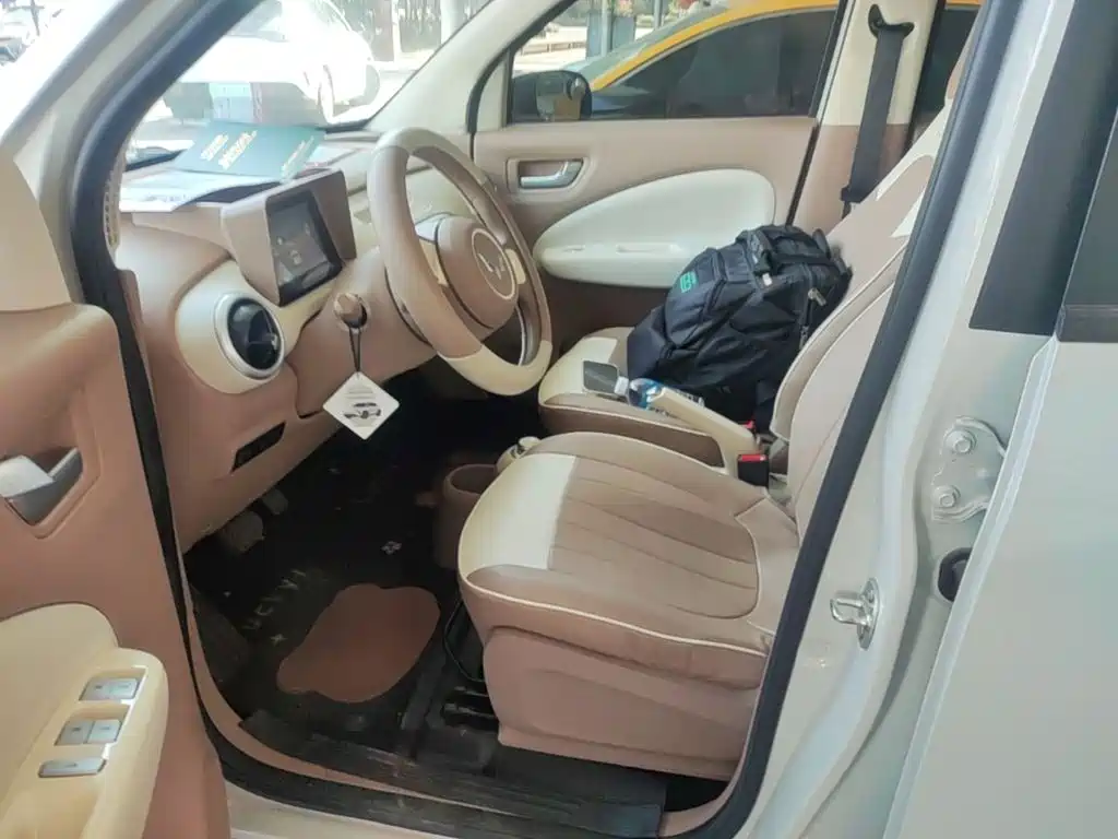 Wuling MINIEV — миниатюра 15