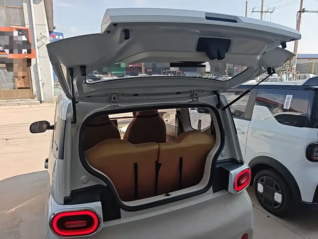 Wuling MINIEV — миниатюра 18