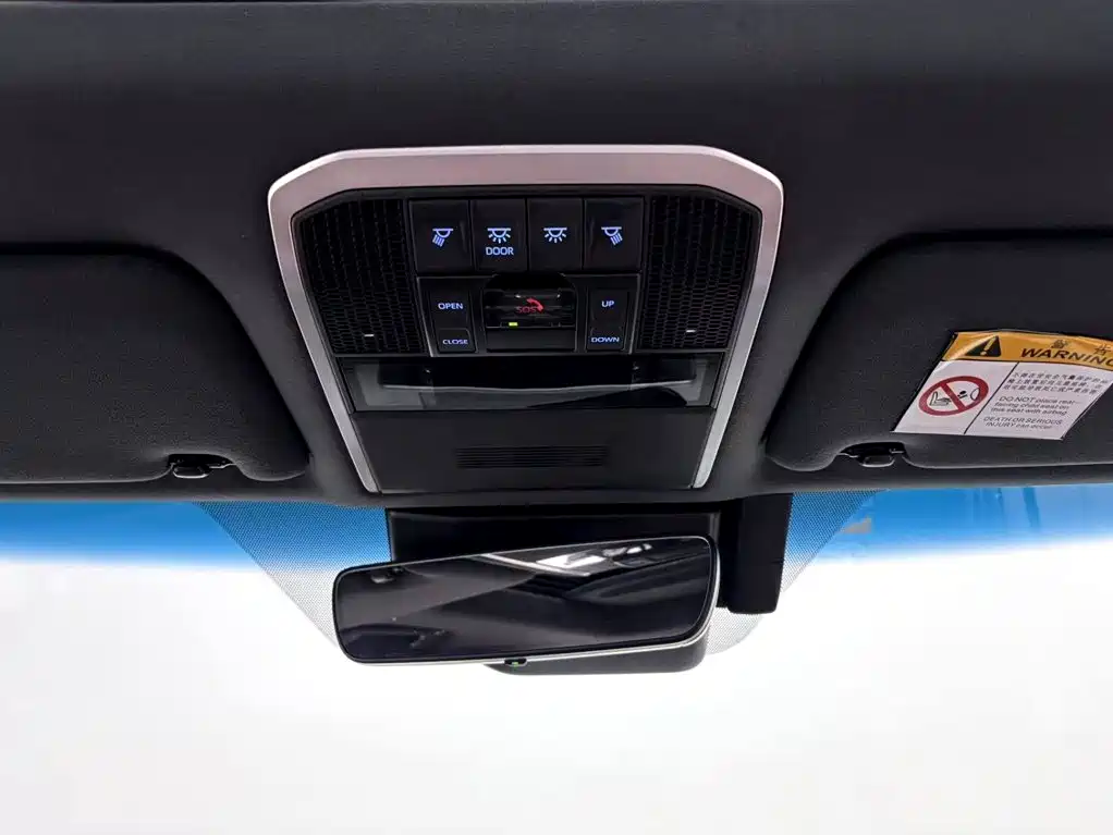 Toyota Land Cruiser — миниатюра 30