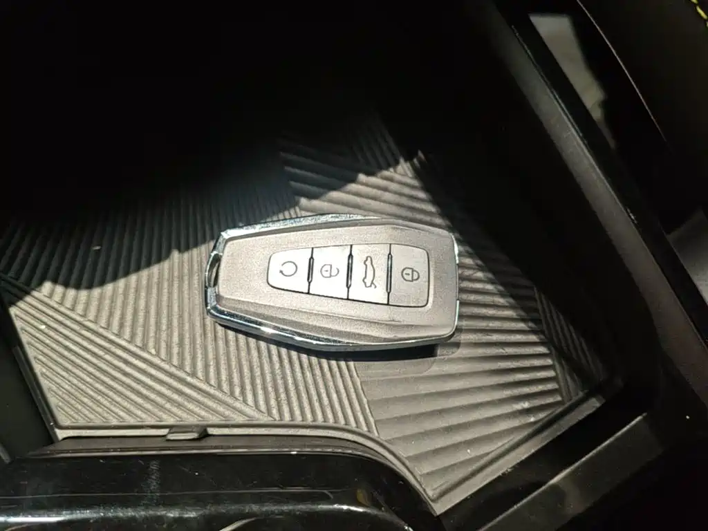 Geely Binyue — миниатюра 9