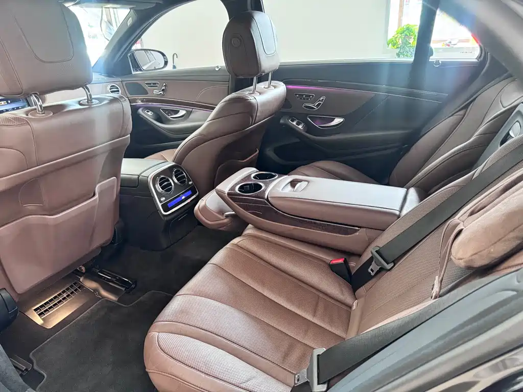 Mercedes-Benz S-Class — миниатюра 8