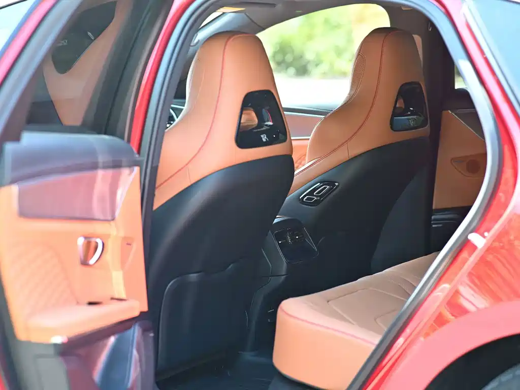 BYD Han — миниатюра 5