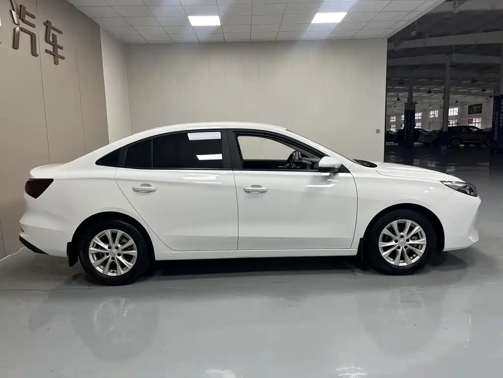 Roewe i5 — миниатюра 16