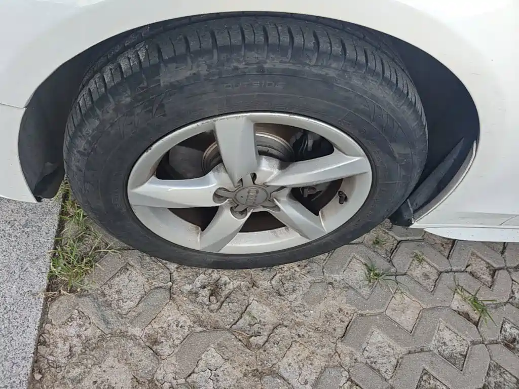 Audi A4L — миниатюра 23