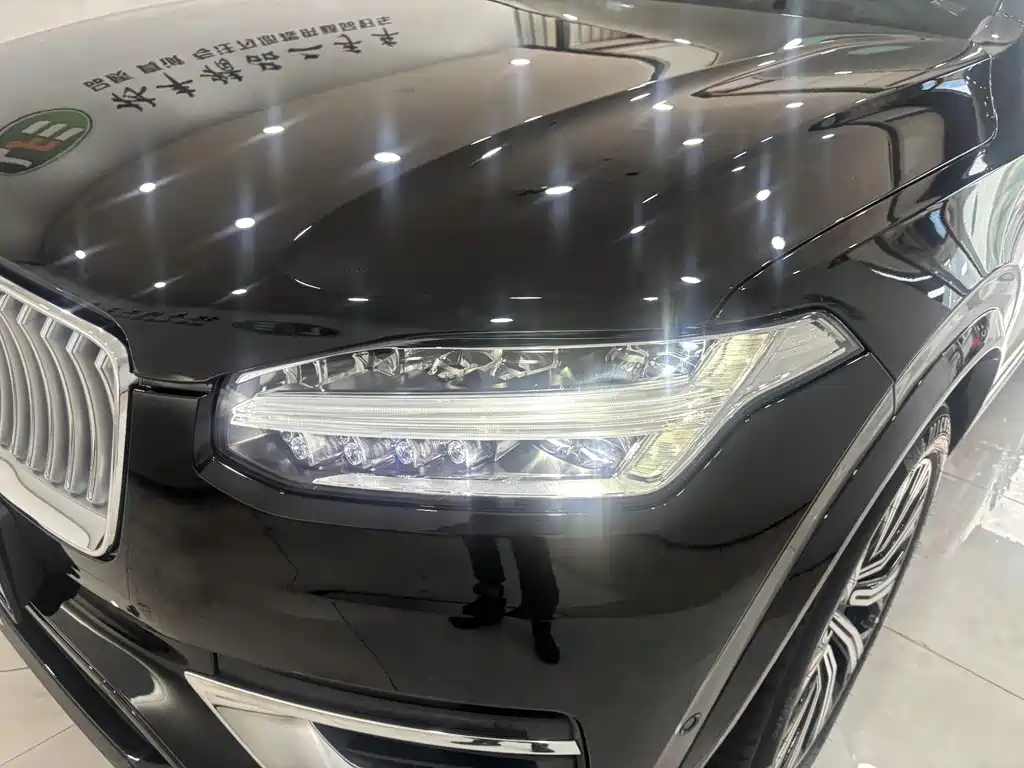 Volvo XC90 2023 B6 Luxury 7 мест