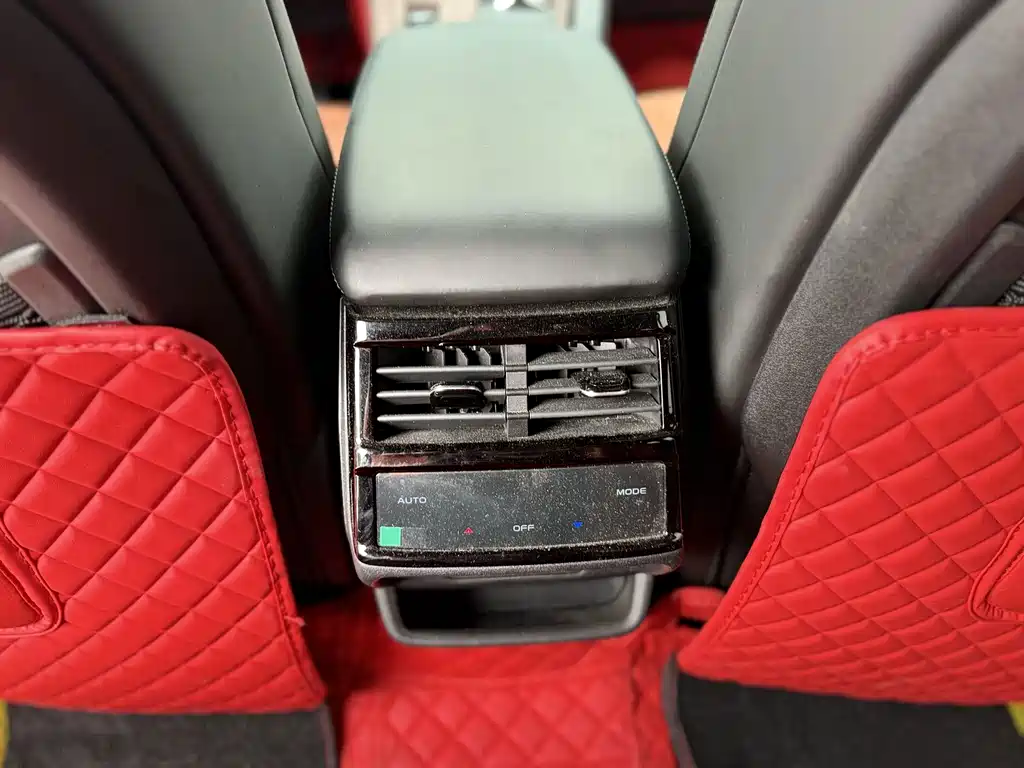 Geely Xingyue L — миниатюра 20