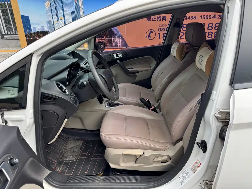Ford Fiesta — миниатюра 6