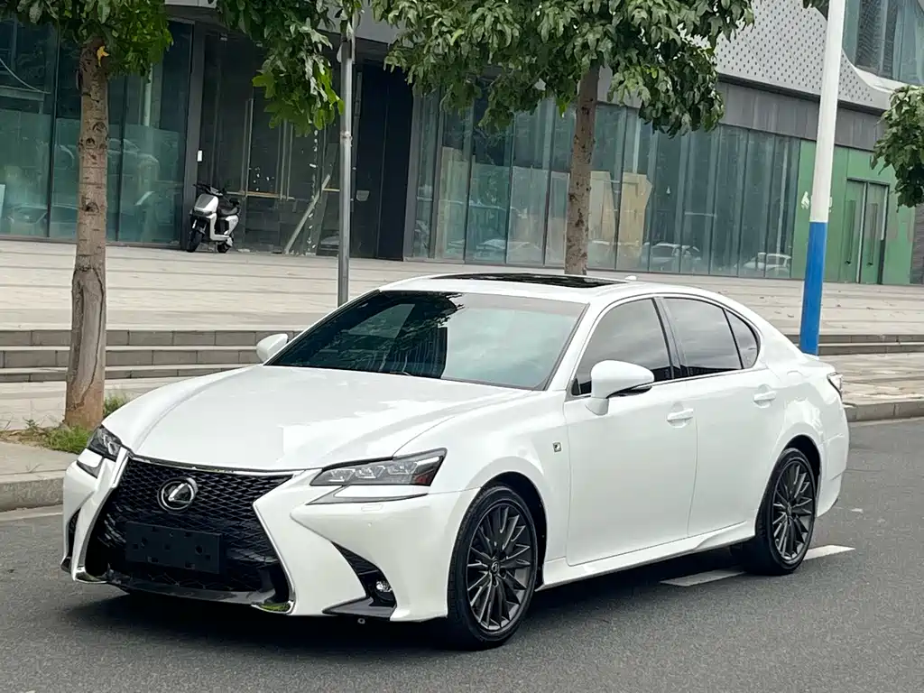 Lexus GS