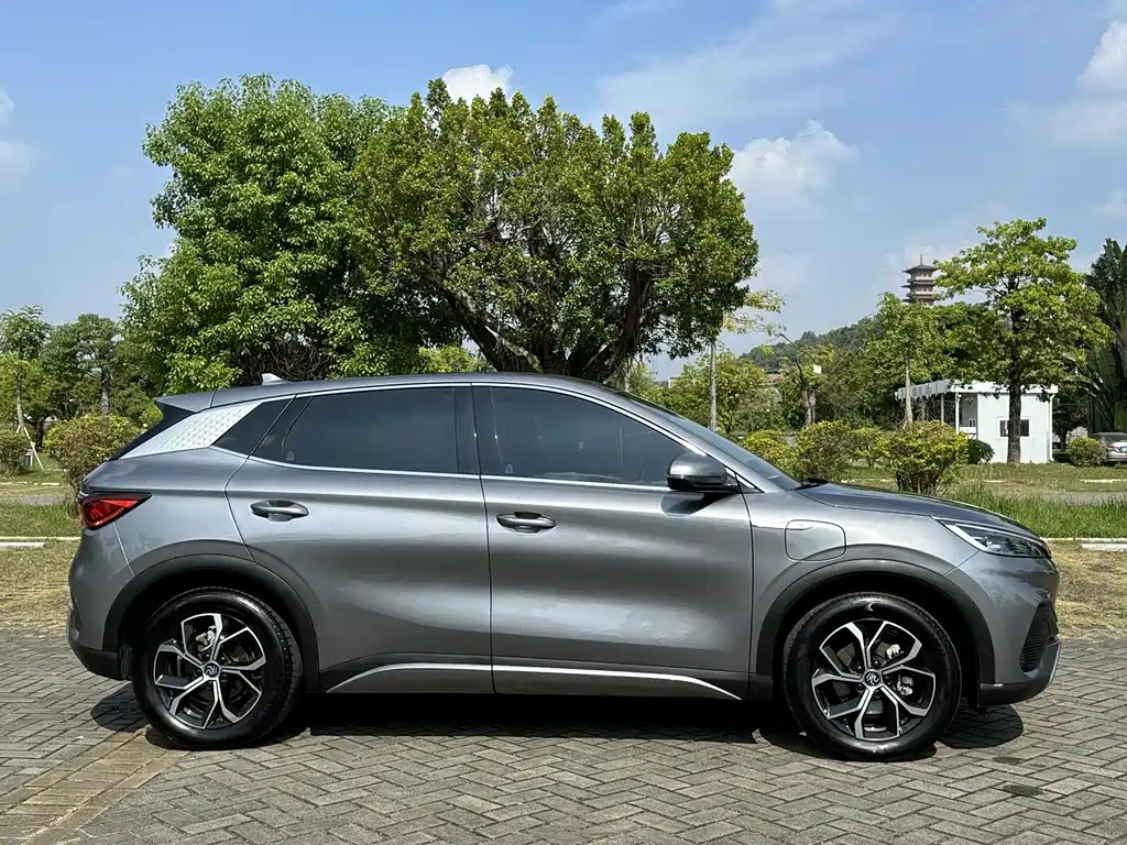 BYD Yuan Plus — миниатюра 5