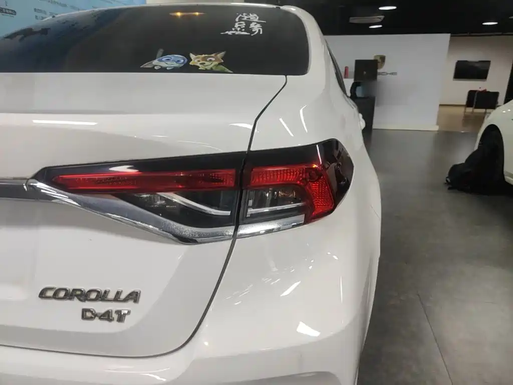 Toyota Corolla — миниатюра 8