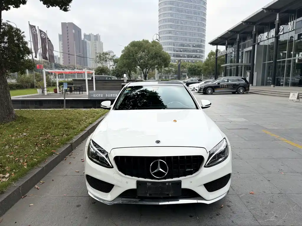 Mercedes-Benz C-Class — миниатюра 2