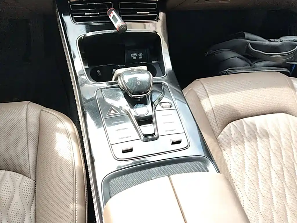 BYD Han — миниатюра 14