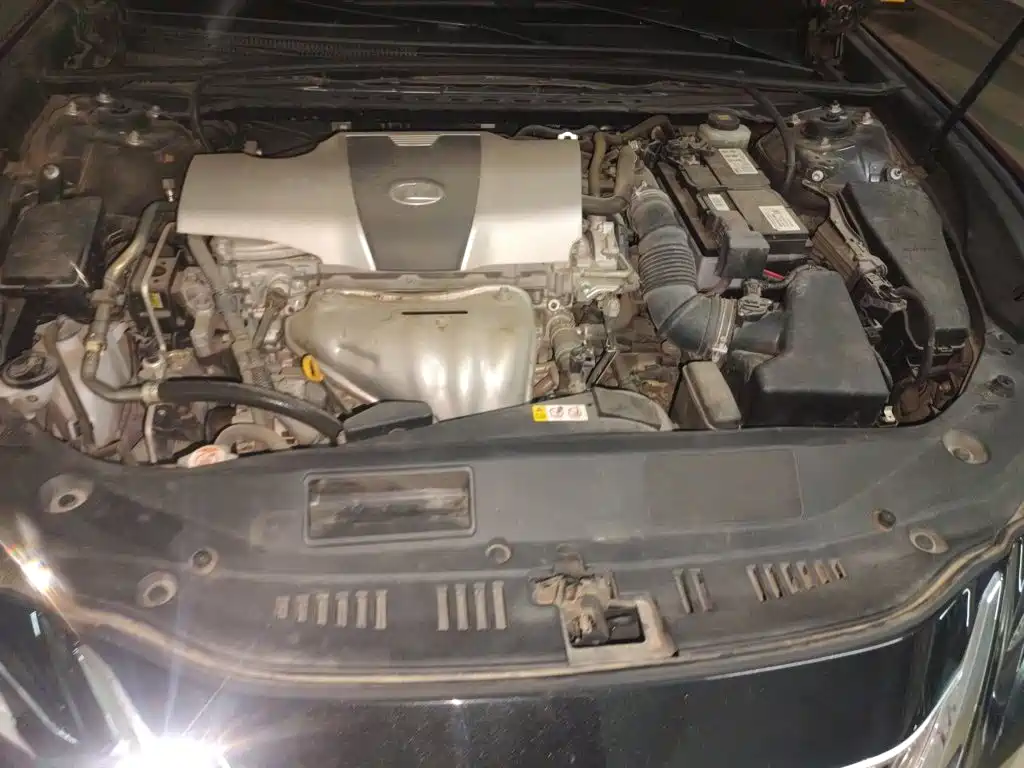 Lexus ES — миниатюра 16