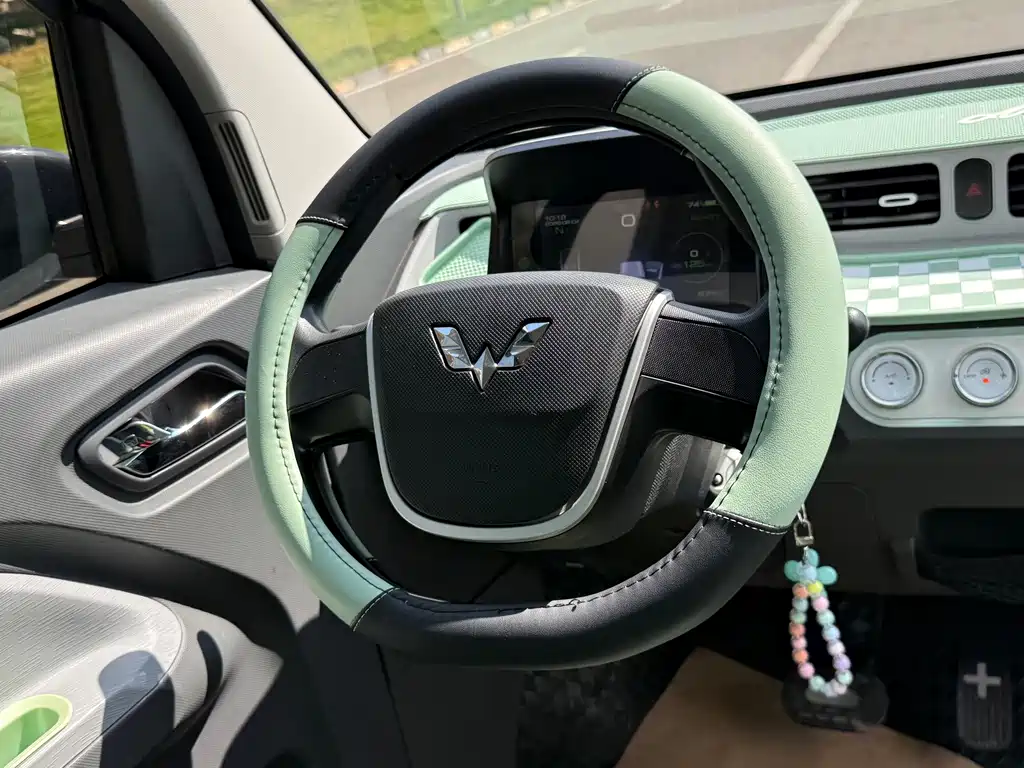 Wuling MINIEV — миниатюра 16