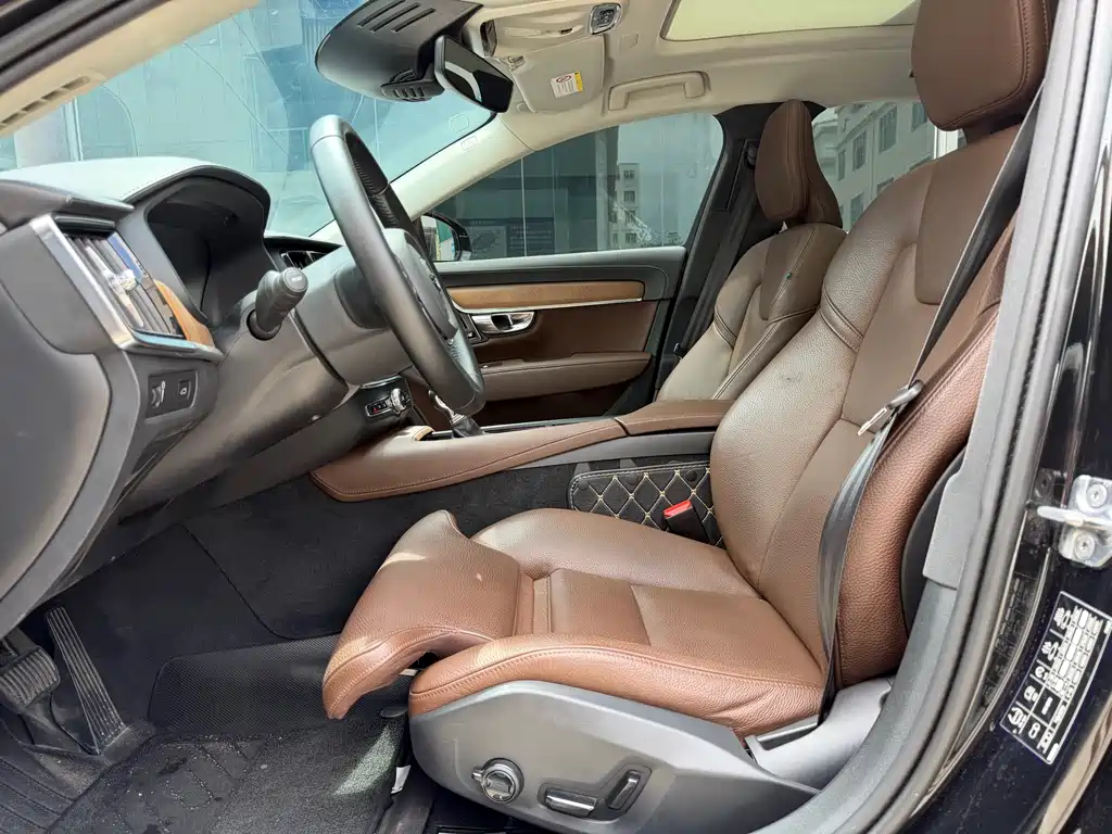 Volvo S90 2020 T5 Luxury