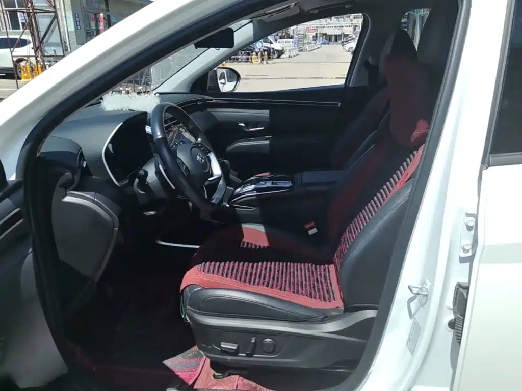 Hyundai Tucson — миниатюра 15