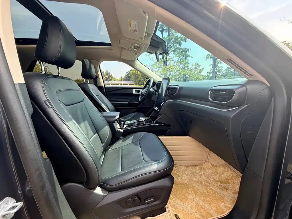 Ford Explorer — миниатюра 15