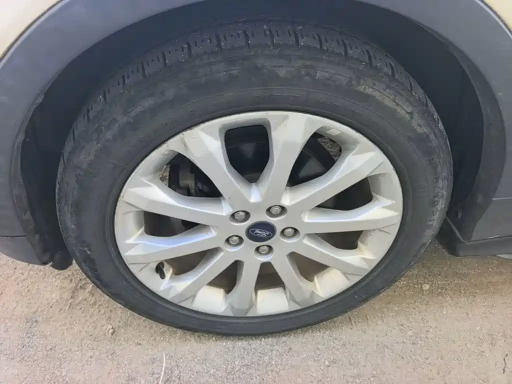 Ford Kuga — миниатюра 23