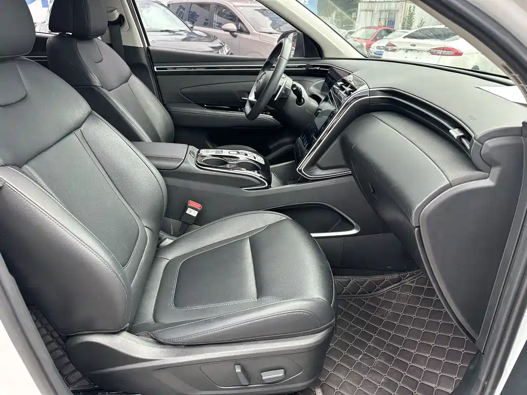 Hyundai Tucson — миниатюра 10