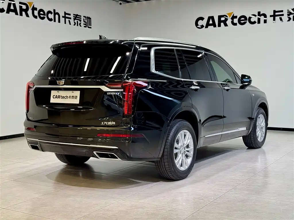 Cadillac XT6 2022 2.0T мест