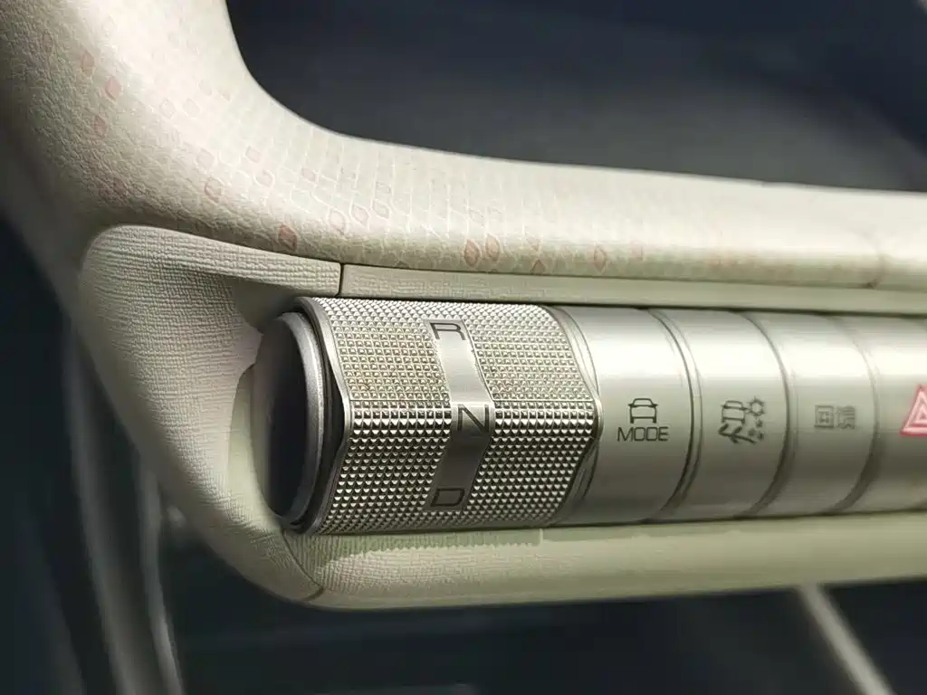 BYD Dolphin — миниатюра 13